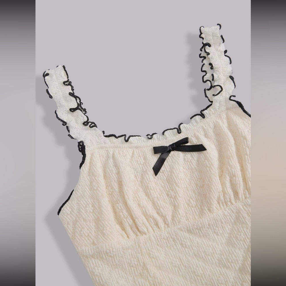 Bow Cream Ruffle Black Trim Tank Top Women’s Premium Boutique New - Picture 4 of 5
